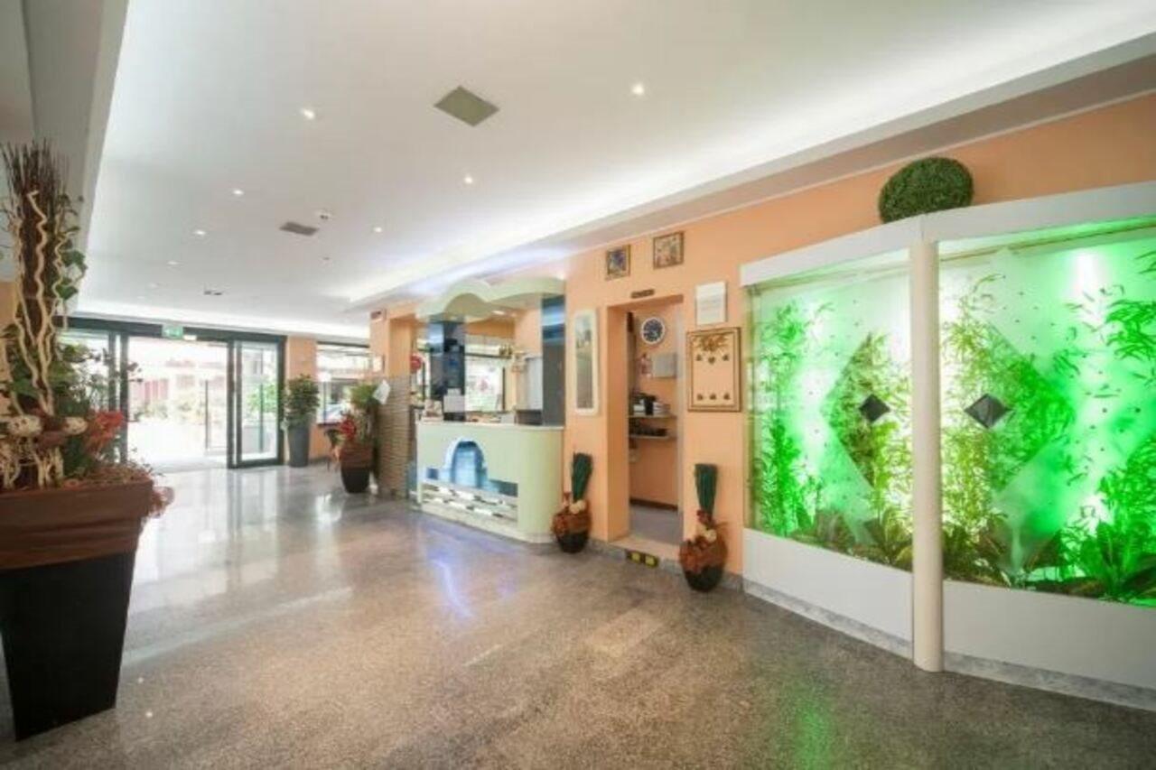 Hotel Gemini Rimini Exteriér fotografie